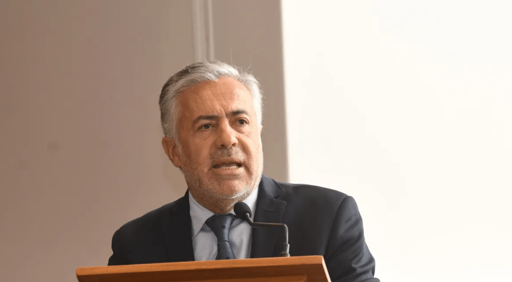 Más empleados estatales en Mendoza: Alfredo Cornejo confirmó la continuidad automática de los&nbsp;contratos