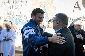 Avellaneda: Santalla visitó a los vecinos del barrio que cerraron sus comercios frente al ajuste de&nbsp;Milei