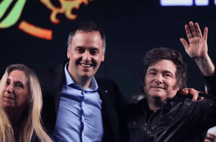 LLA apunta a un candidato tipo Adorni para la Primera y Tercera&nbsp;Sección