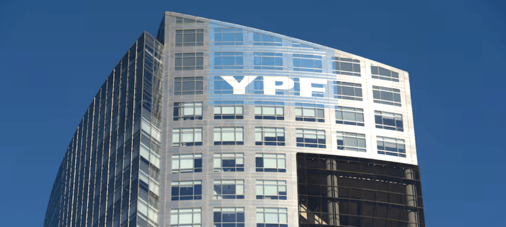 La Justicia de EE.UU. ordena entregar a fondos privados el 51% de&nbsp;YPF