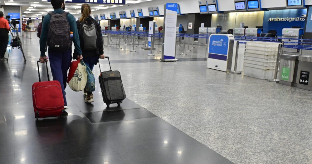 Reunión de sindicatos aeronáuticos en Aeroparque podría afectar la normal salida de&nbsp;vuelos