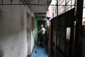 Desalojan hotel usado como prostíbulo y búnker de&nbsp;drogas