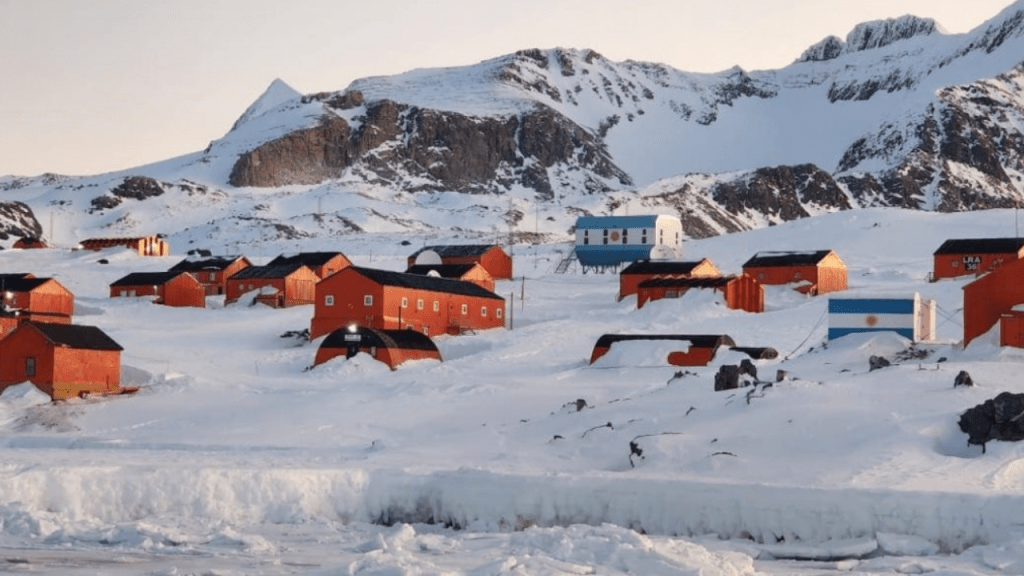Varados en la Antártida: una misión educativa que se extendió&nbsp;inesperadamente