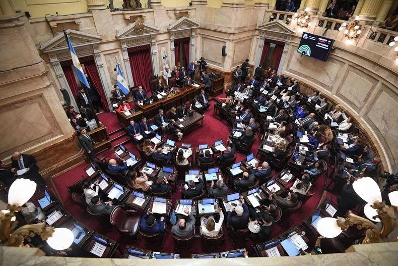 El gobierno convoca sesiones extraordinarias en febrero con la reforma laboral como&nbsp;eje