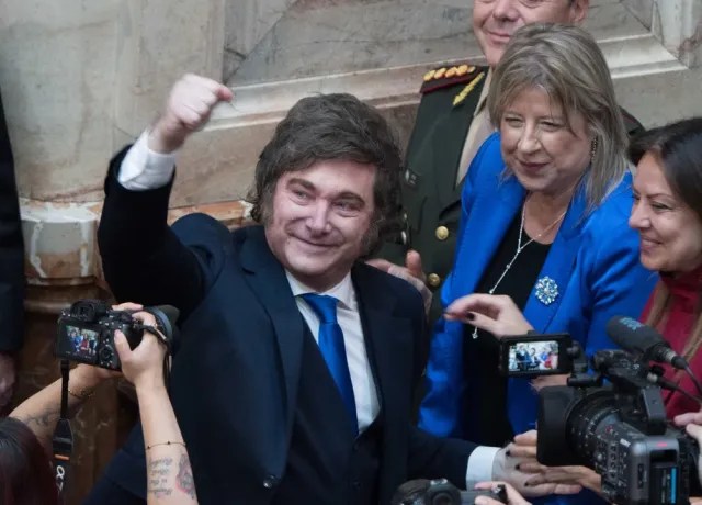 Milei anunció una ofensiva legislativa con diez paquetes de reformas&nbsp;estructurales