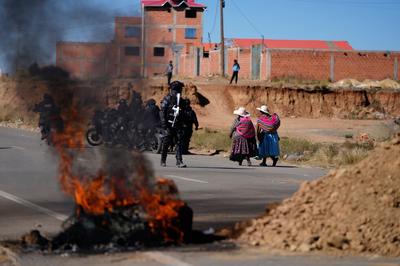 Tensión en Bolivia: choques entre policías y manifestantes dejaron al menos un herido en La Paz